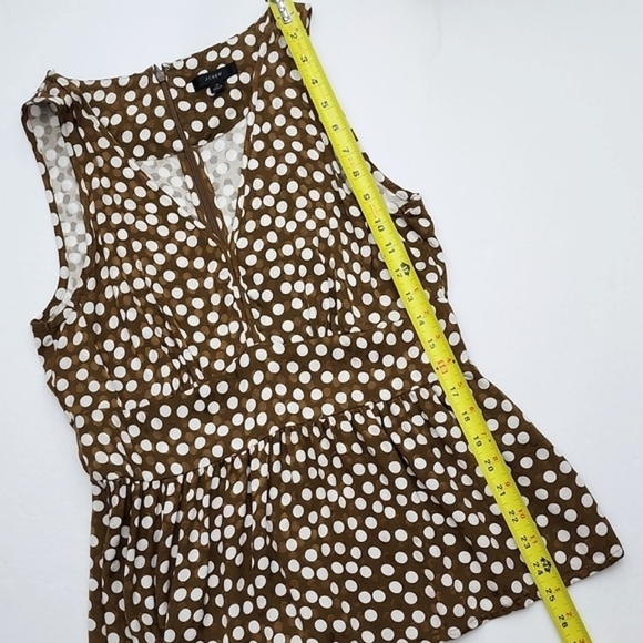 J. Crew Women's Jacquard Peplum Top Brown White Polka Dots Sleeveless Sz  10 - Picture 10 of 13